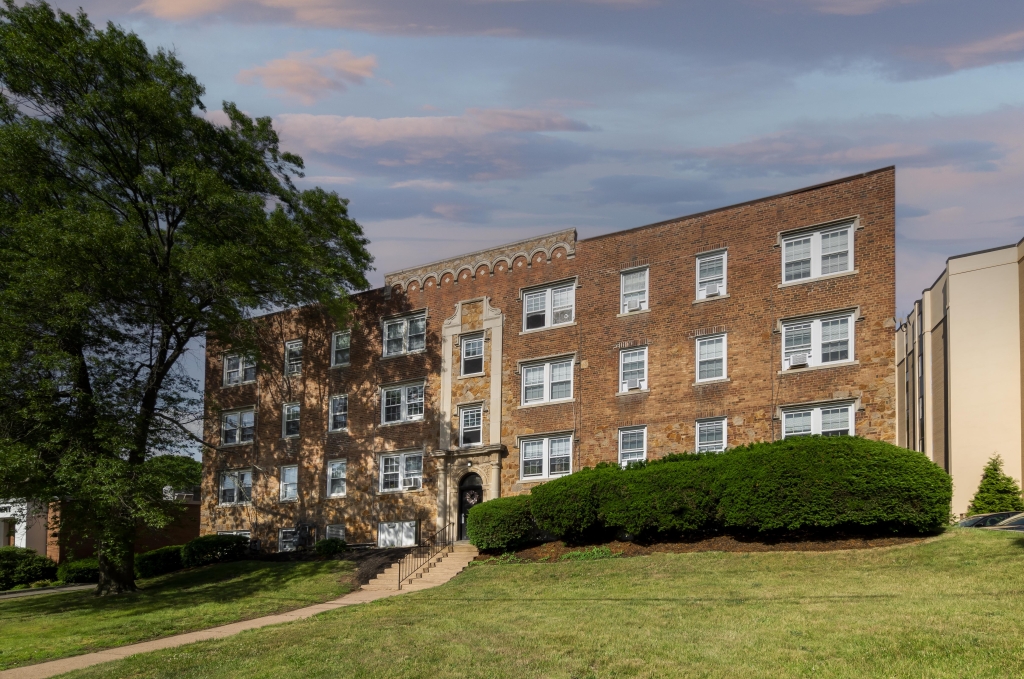 Whitney Avenue in Hamden, CT PMC Property Group Apartments